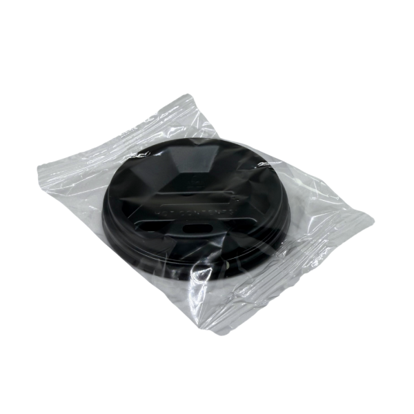 Чорна кришка в індивідуальній упаковці